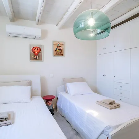 Nena's Cycladic Holiday home